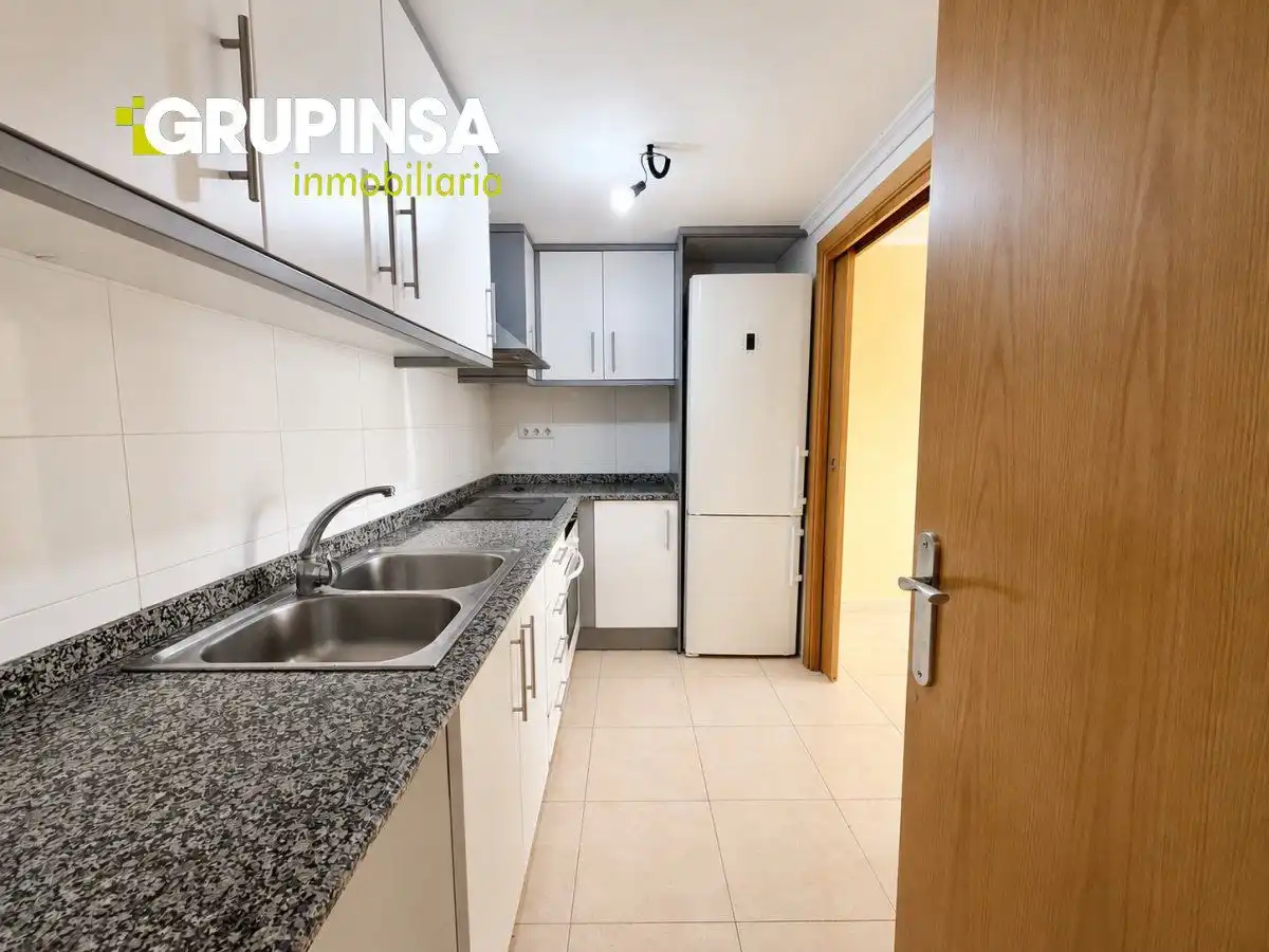 Kitchen of Flat for sale in Almazora / Almassora  with Air Conditioner and Balcony