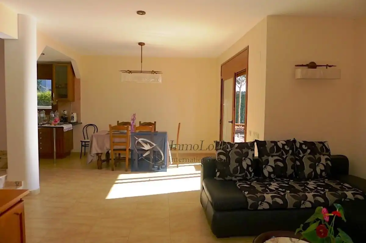 House with pool for sale in carrer Alzina 11, imagen 12