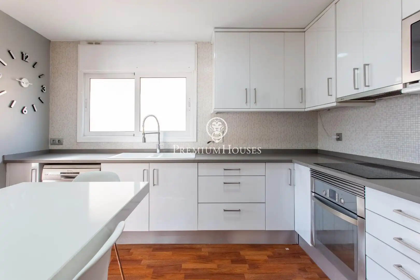Kitchen of Attic for sale in Mataró  with Air Conditioner, Heating and Parquet flooring