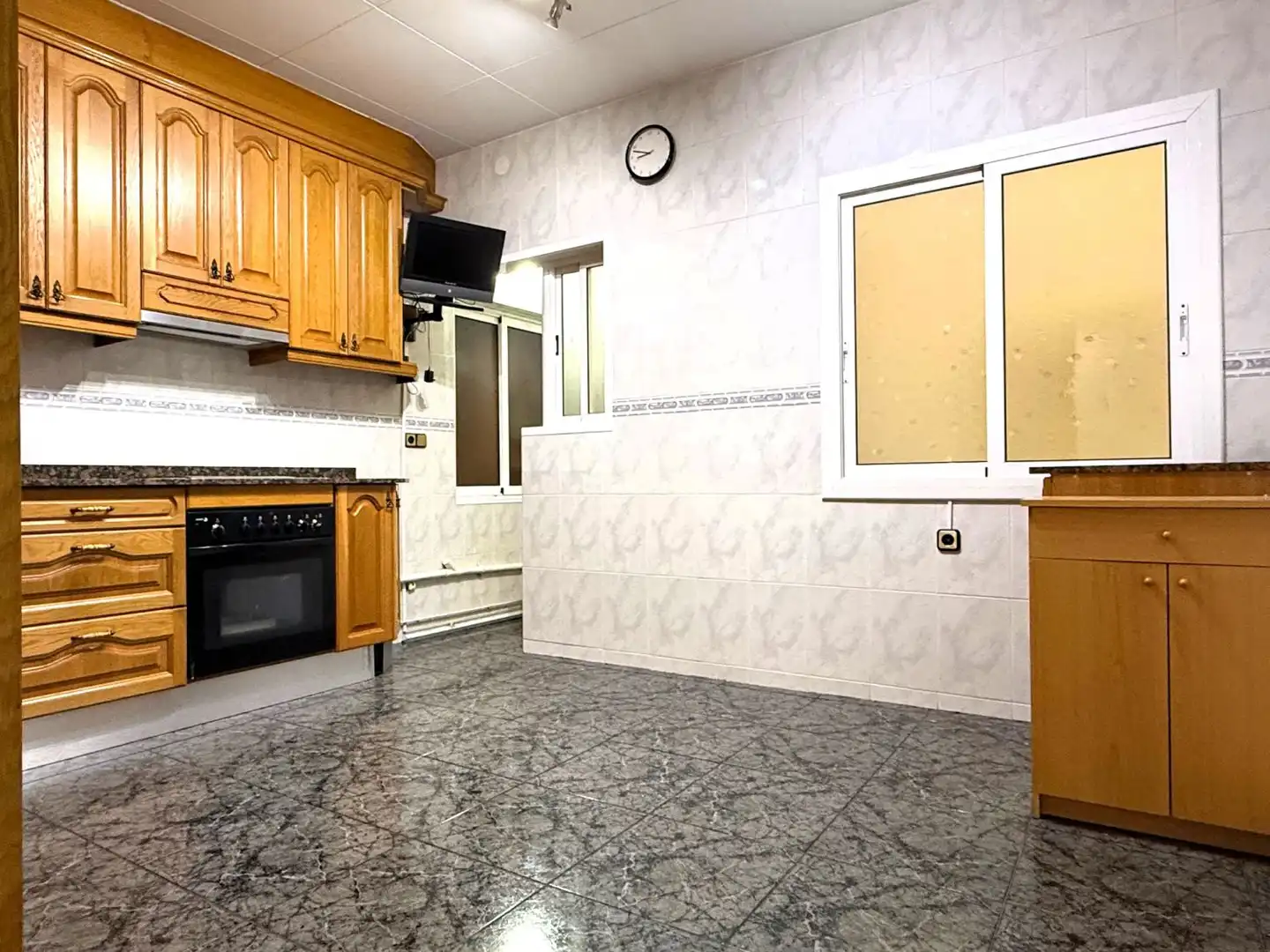 Kitchen of Flat for sale in Sant Boi de Llobregat  with Air Conditioner and Balcony