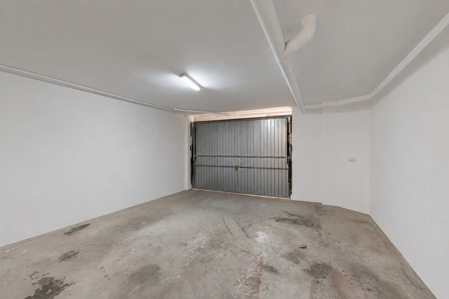 Parking de Casa adosada en venta en Murcia con Aire acondicionado, Terraza y Trastero