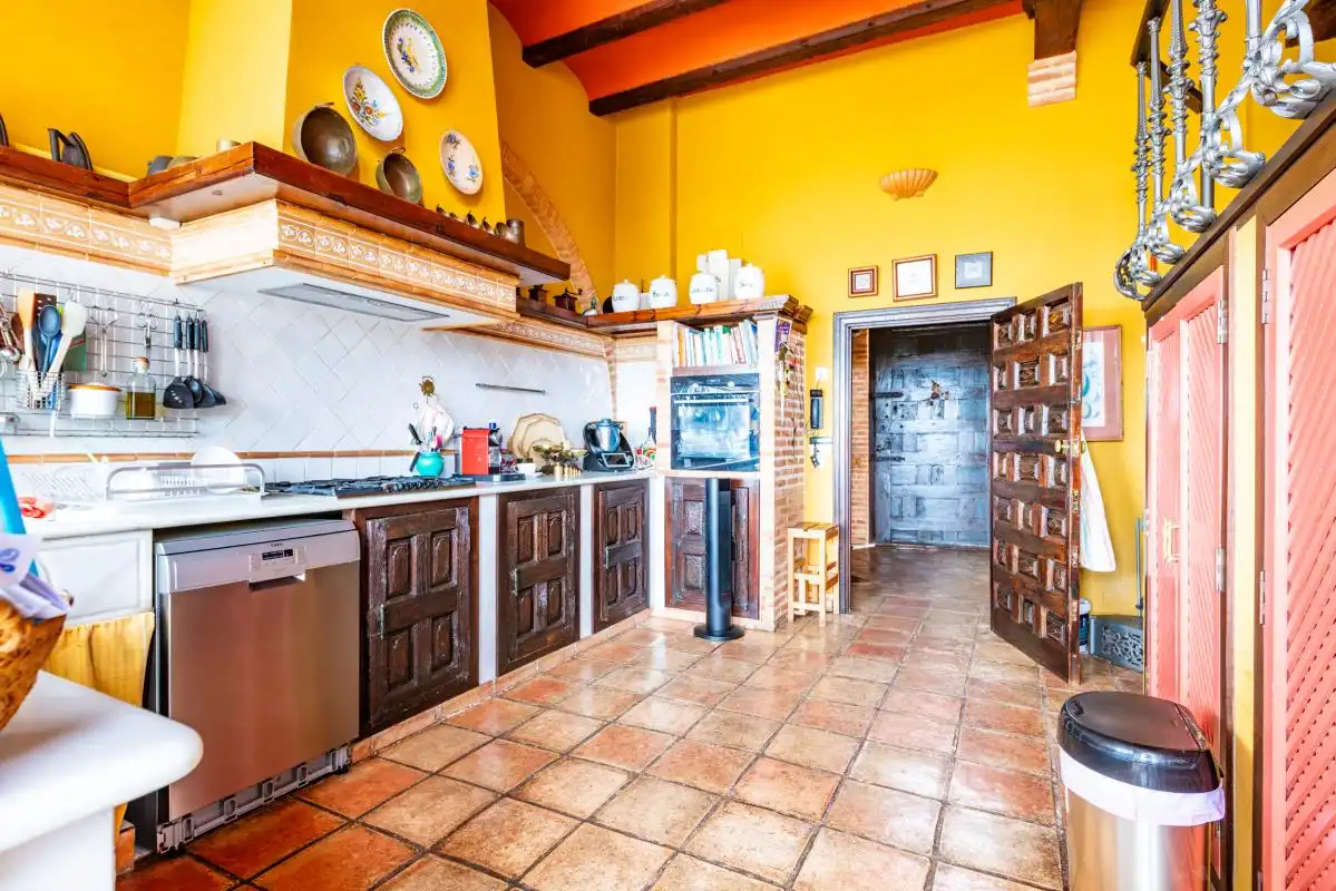 Cocina de Casa o chalet en venta en Gilet con Calefacción, Jardín privado y Terraza