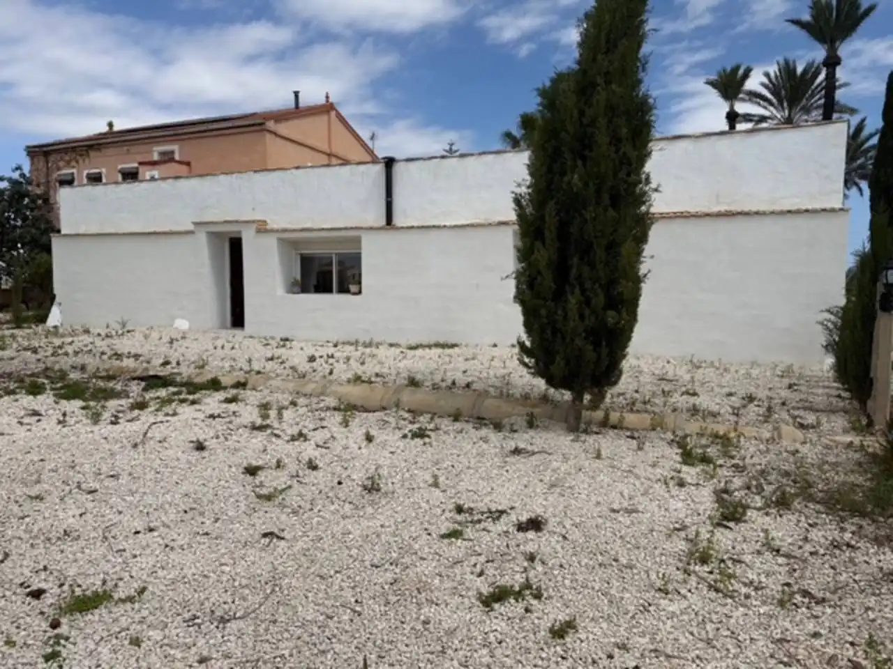 Vista exterior de Casa adosada de alquiler en Elche / Elx con Jardín privado y Amueblado