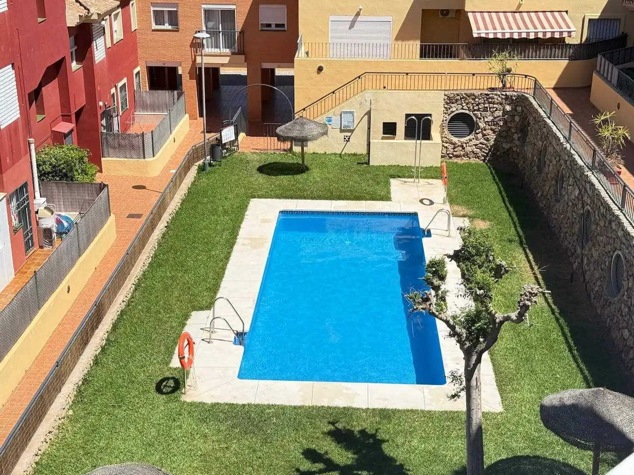 Swimming pool of Attic for sale in Vélez-Málaga  with Air Conditioner, Heating and Terrace