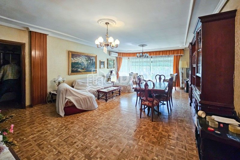 Living room of Flat for sale in Úbeda  with Air Conditioner, Parquet flooring and Storage room