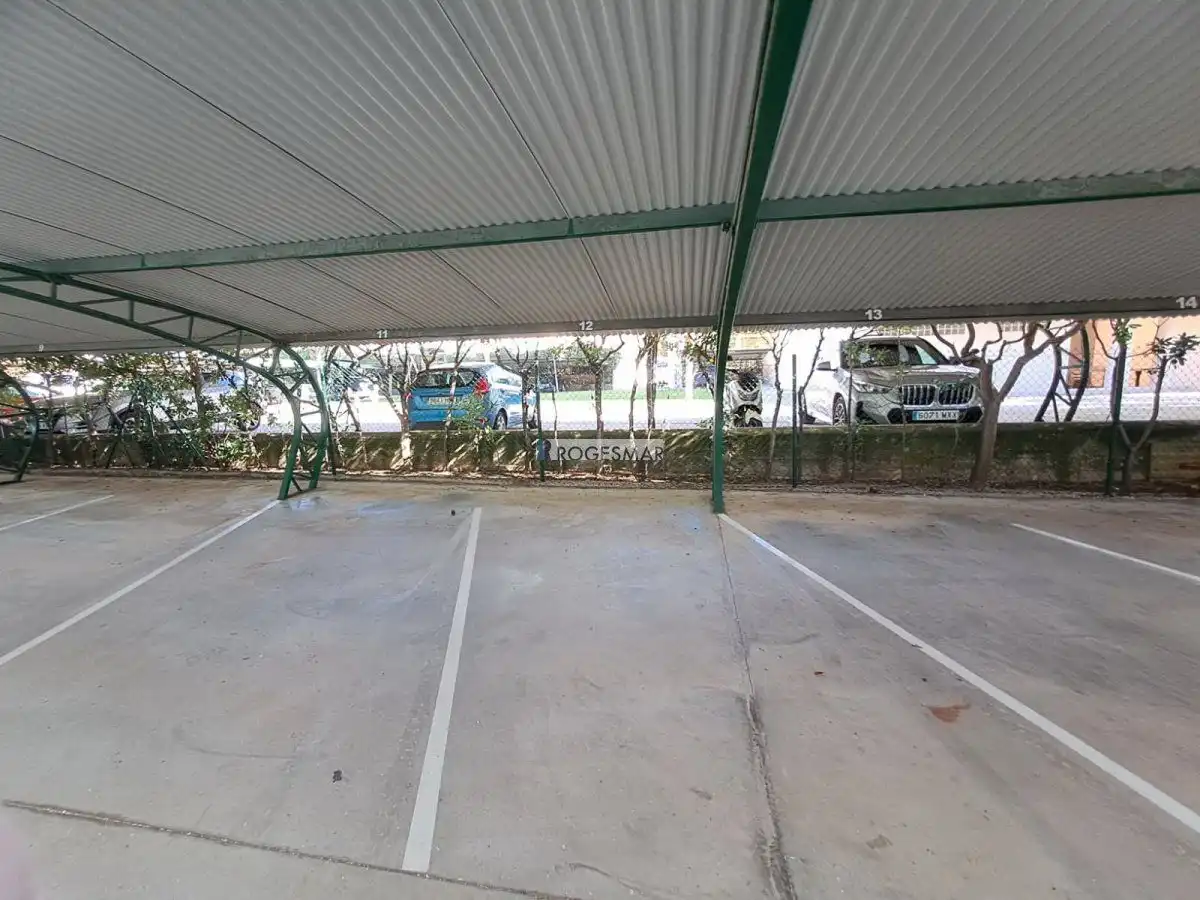 Parkplatz von Wohnungen zum Verkauf in Benicasim / Benicàssim mit Gemeinschaftspool