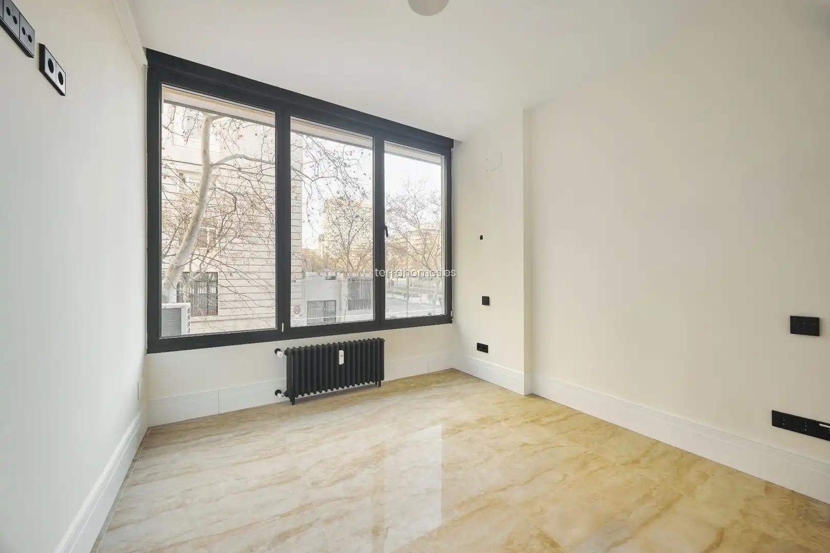 Dormitori de Apartament en venda en Madrid amb Aire condicionat