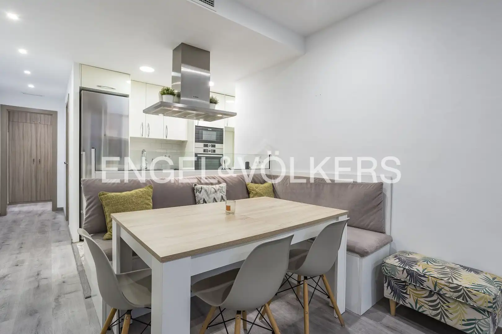 Comedor de Piso en venta en Barcelona con Aire acondicionado, Calefacción y Balcón