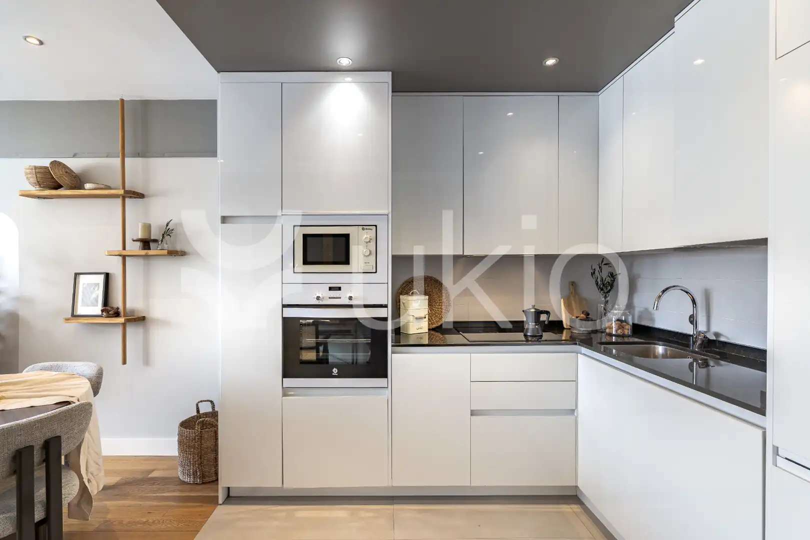 Cocina de Apartamento de alquiler en Madrid con Aire acondicionado, Calefacción y Amueblado