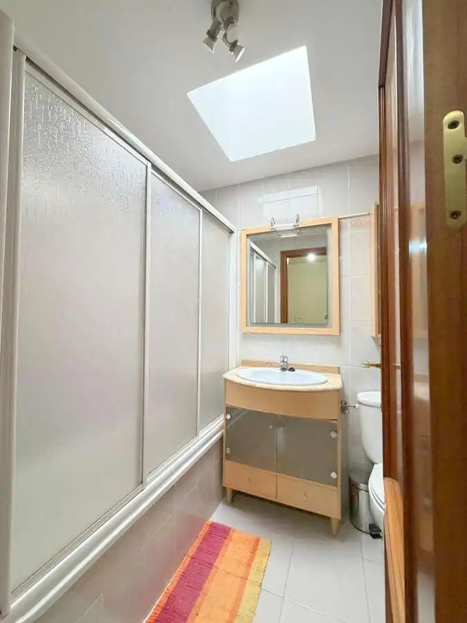 Baño de Casa adosada en venta en Argana Alta - Maneje