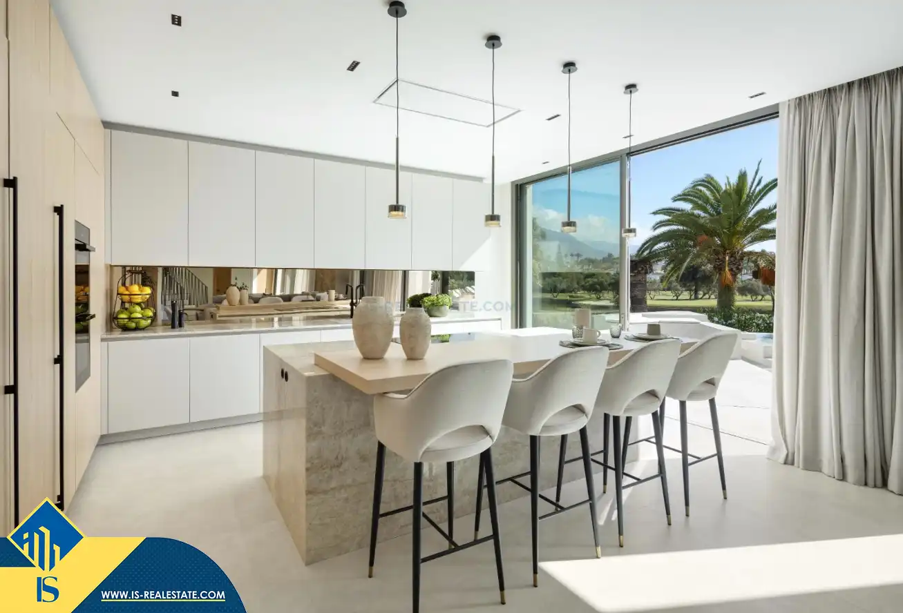 Chalet con piscina en venta en Nueva Andalucía, imagen 8