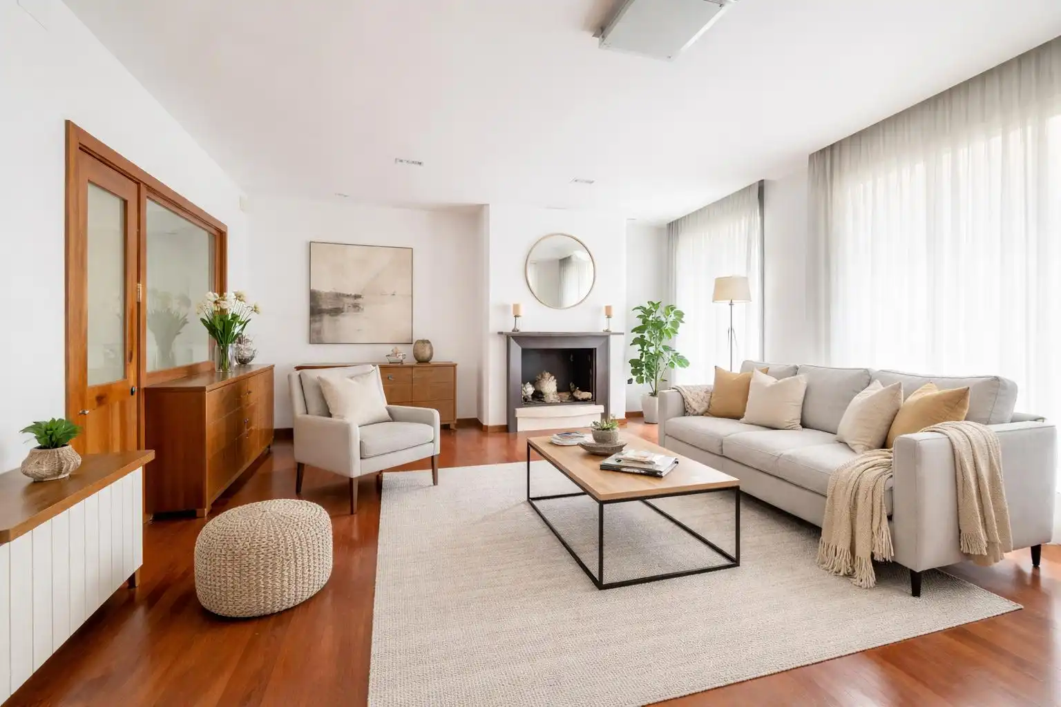 Sala de estar de Casa adosada en venta en Sabadell con Aire acondicionado, Calefacción y Parquet