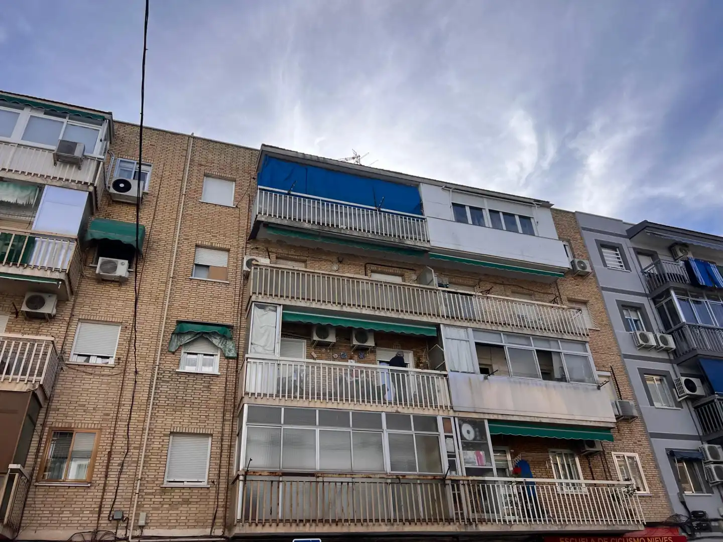 Vista exterior de Piso en venta en Parla