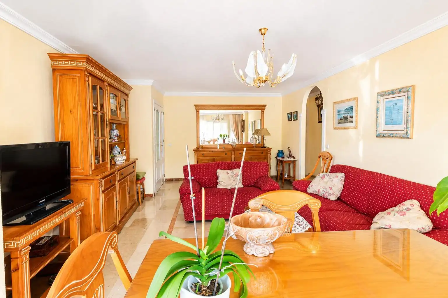 Menjador de Apartament en venda en Estepona amb Terrassa