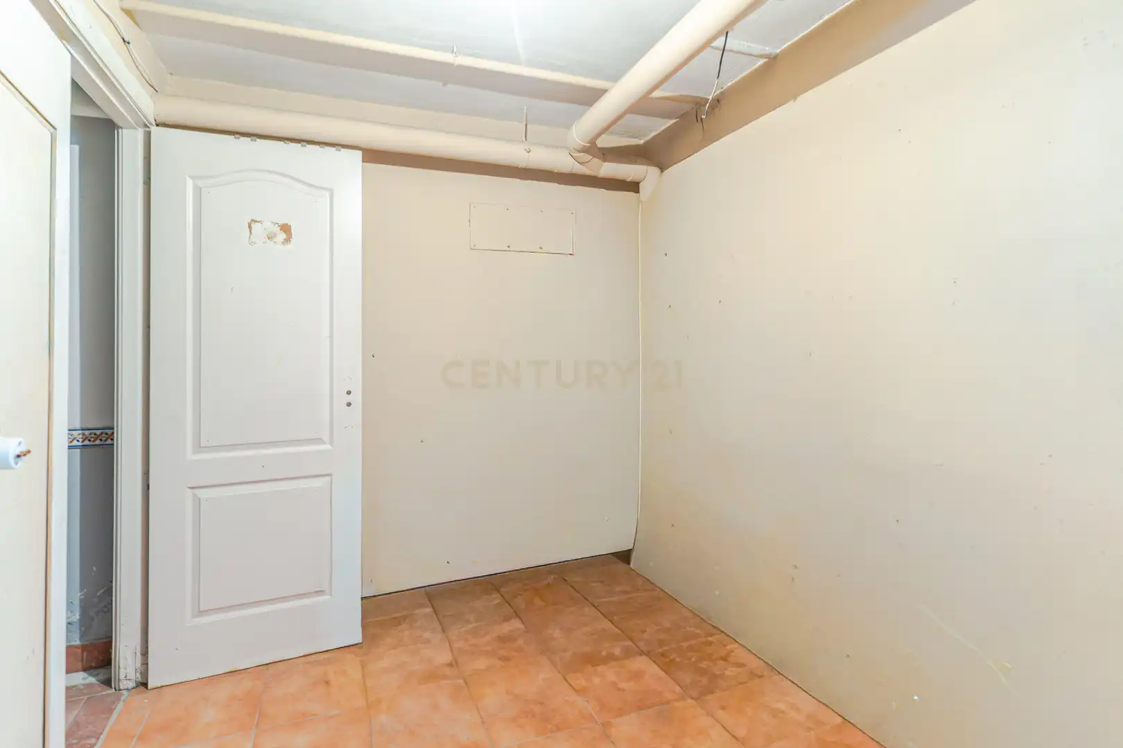 Houses for sale in Armilla  with Storage room and Community pool