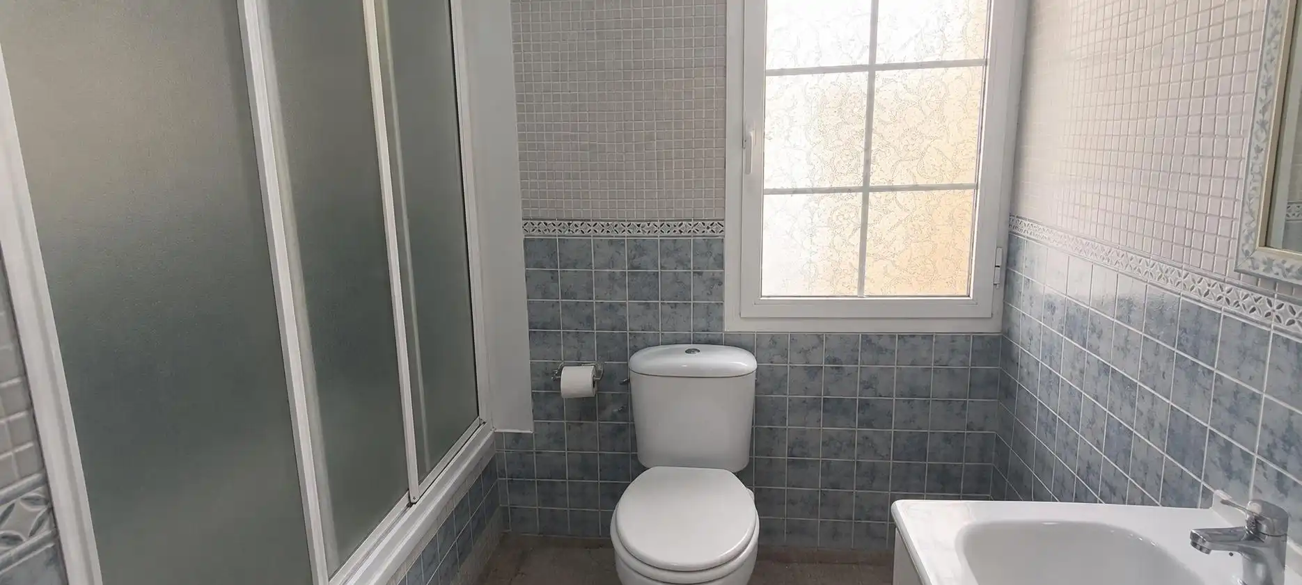 Piso en venta en La Línea de la Concepción, Cádiz
