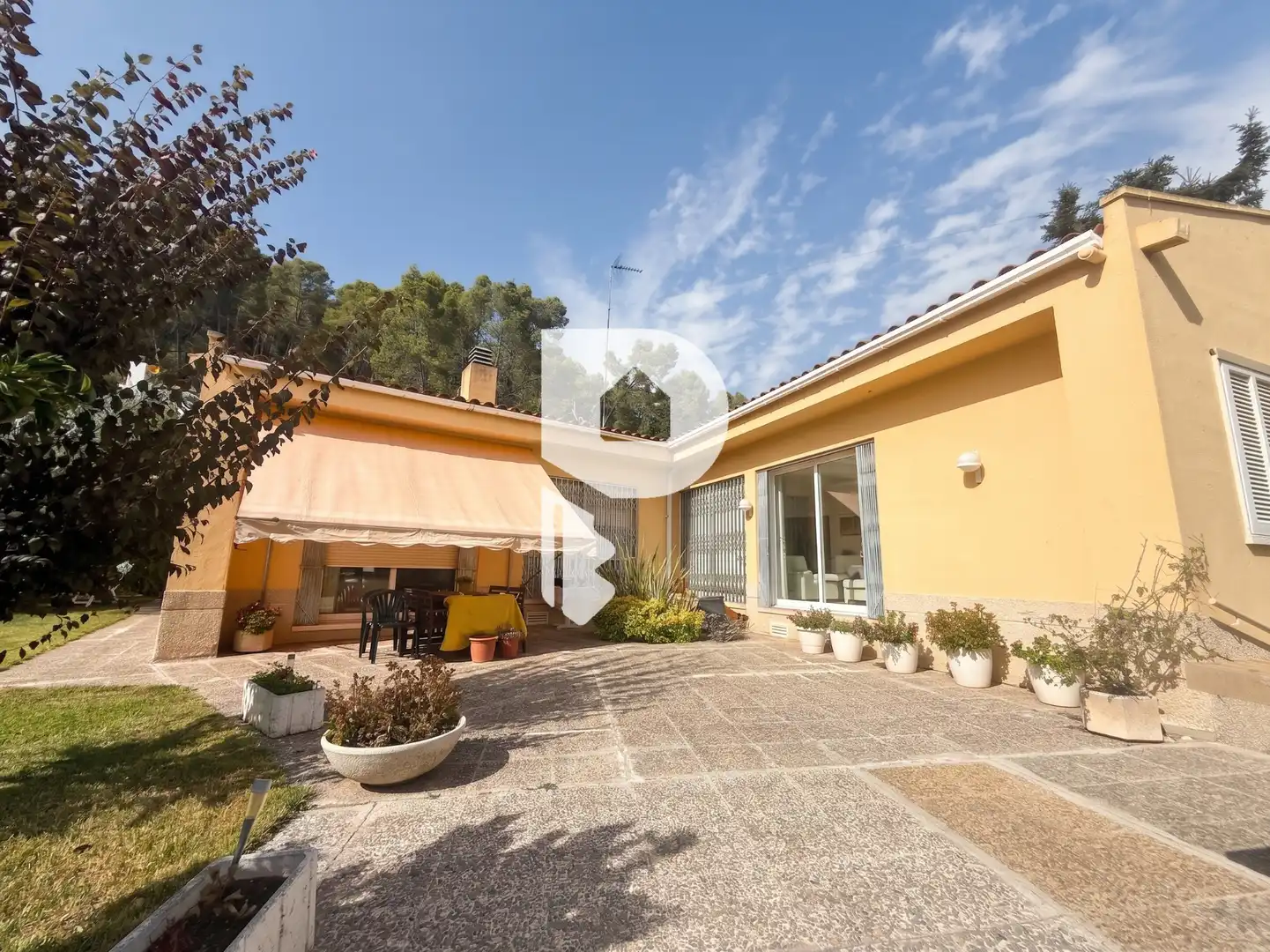 Garden of Houses for sale in Cervelló  with Air Conditioner, Heating and Private garden