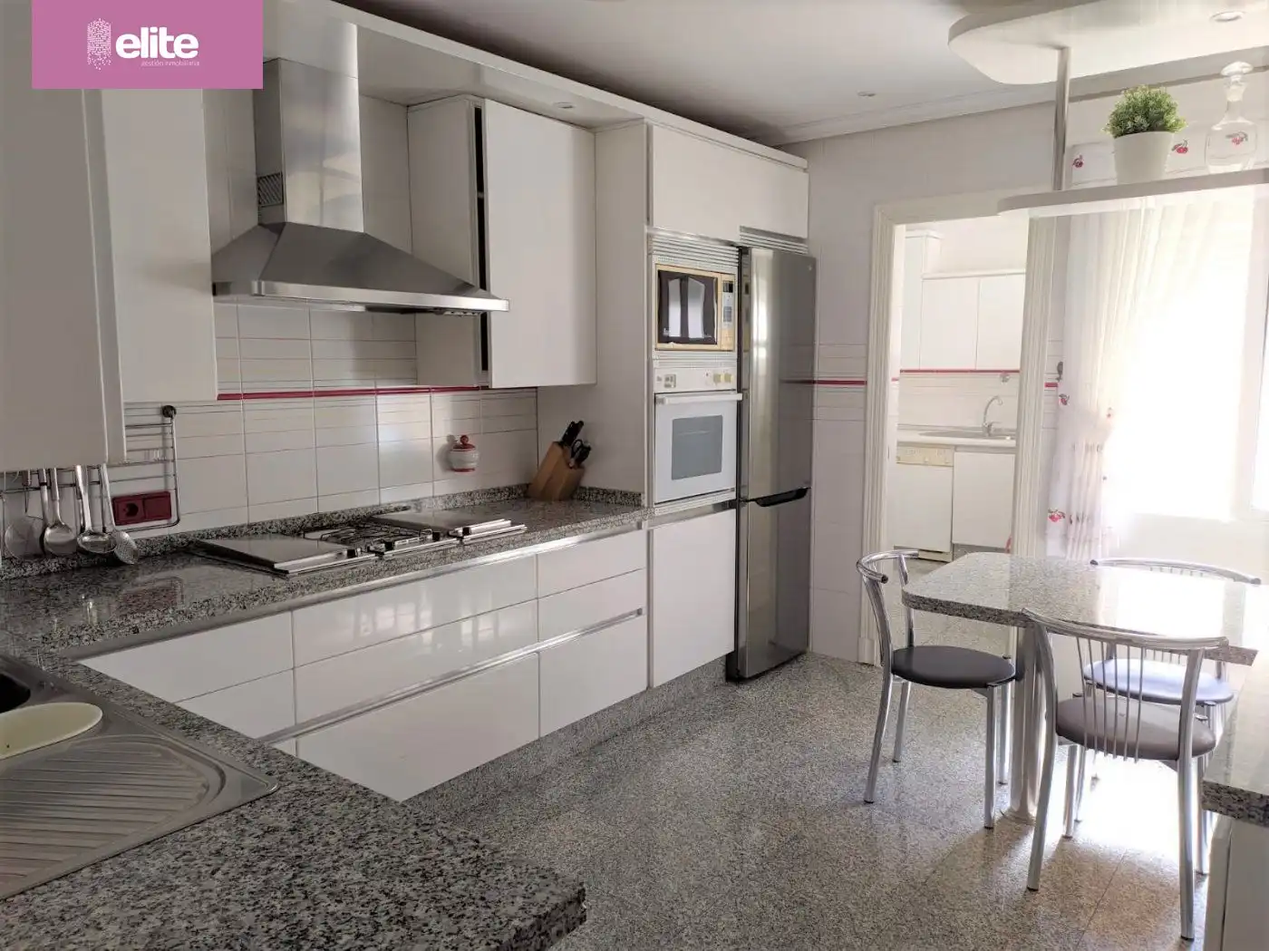 Kitchen of Flat for sale in Jerez de la Frontera  with Air Conditioner, Terrace and Storage room