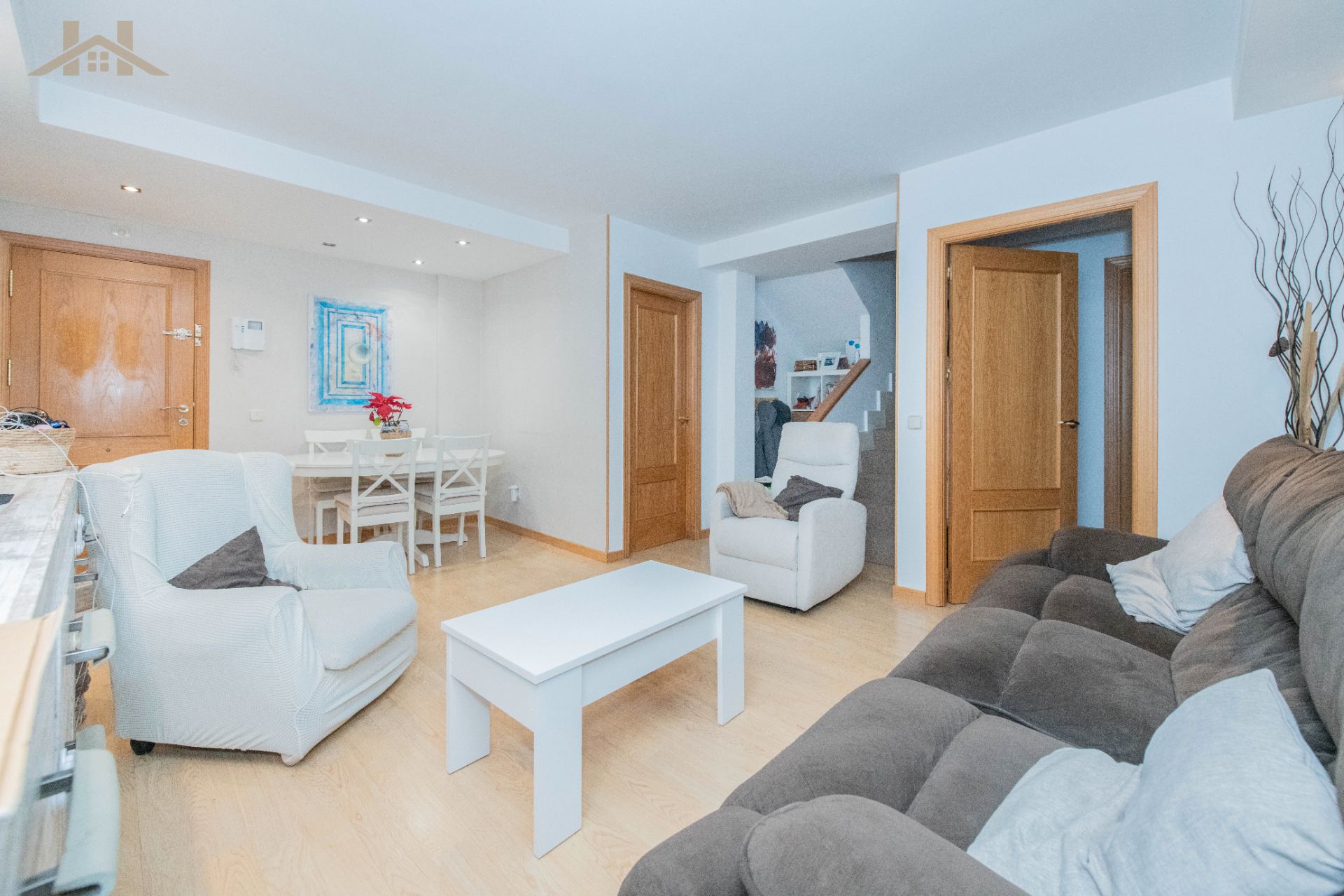 Living room of Duplex for sale in San Sebastián de los Reyes  with Air Conditioner, Heating and Storage room