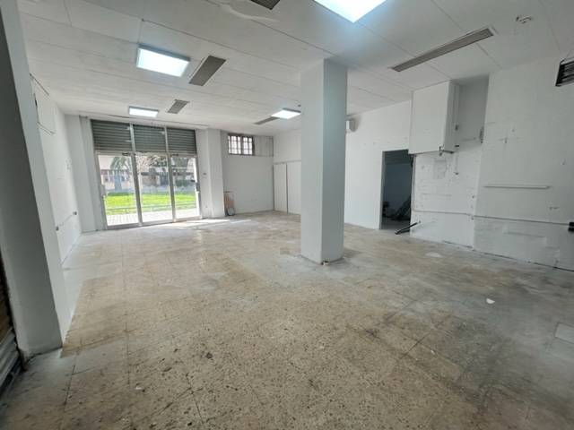 Local comercial en Alquiler en El Gornal