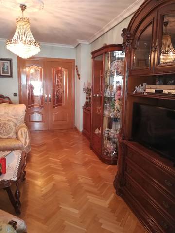Piso en Venta en Calle de la Libertad en Villafontana - Estoril I