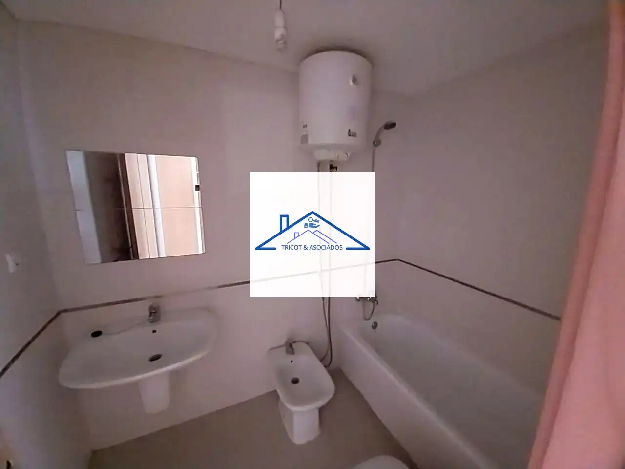Baño de Piso en venta en Las Ventas de Retamosa