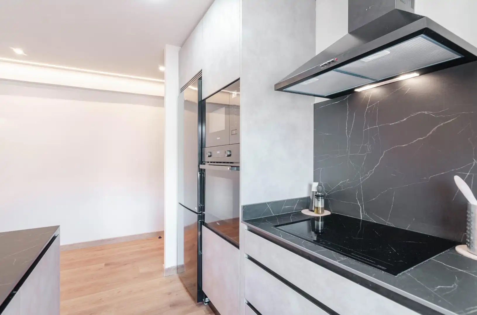 Kitchen of Flat for sale in Langreo  with Heating