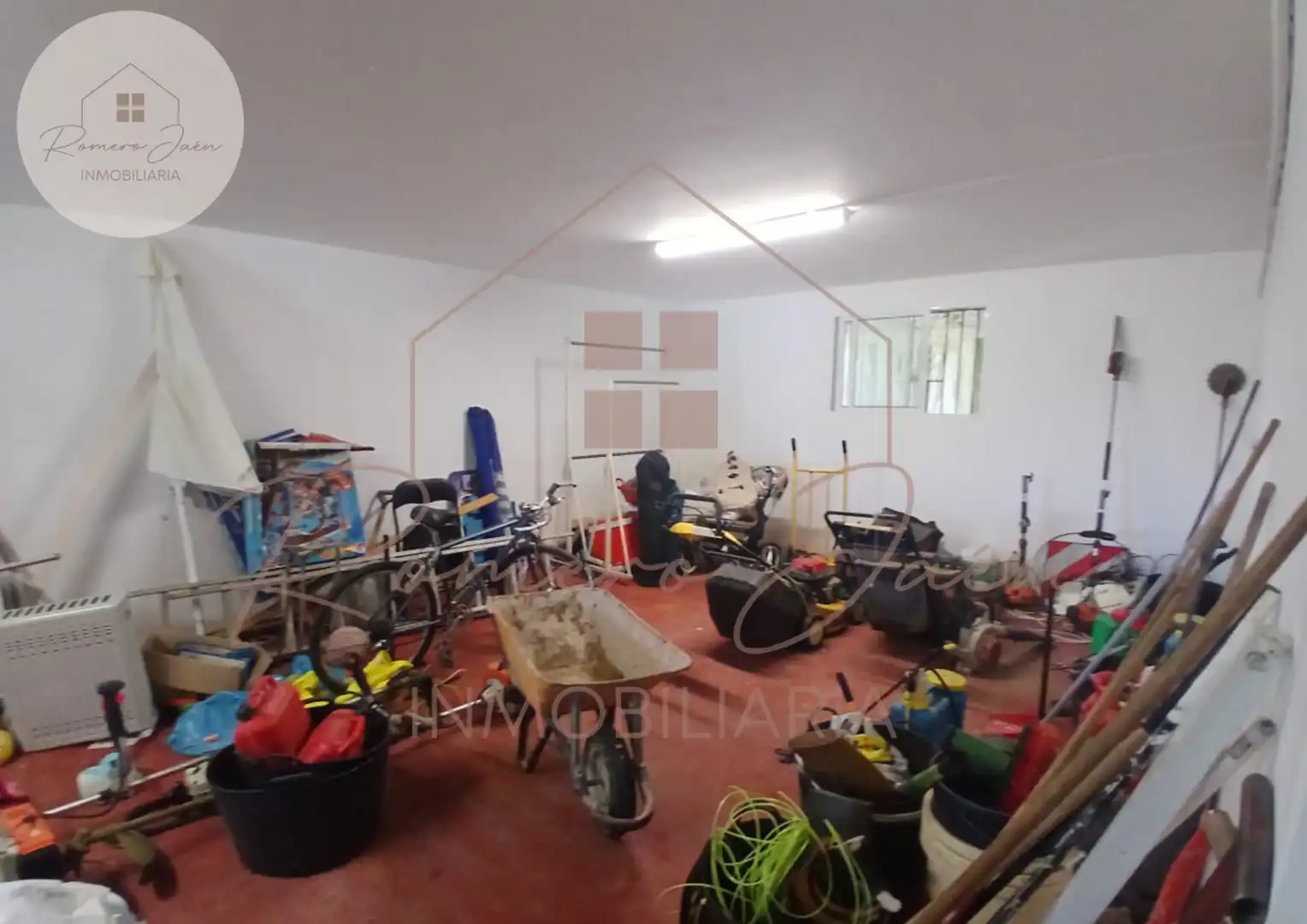 Houses for sale in Jaén  with Air Conditioner, Private garden and Terrace