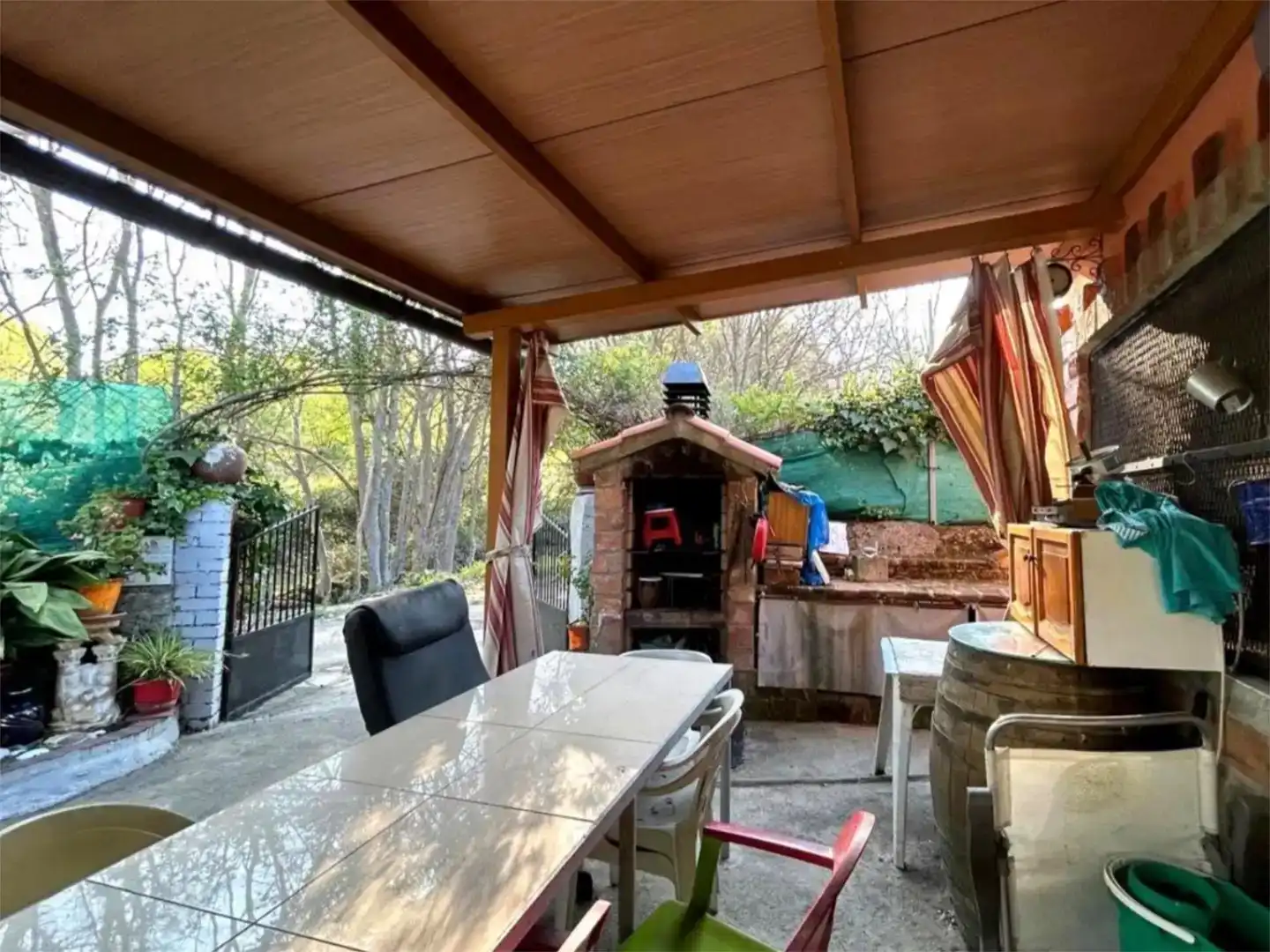 Terrassa de Pis en venda en Casas del Castañar amb Jardí privat, Piscina i Moblat