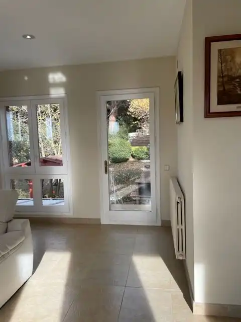 Wohnung zur Miete in La Garriga mit Klimaanlage, Heizung und Terrasse