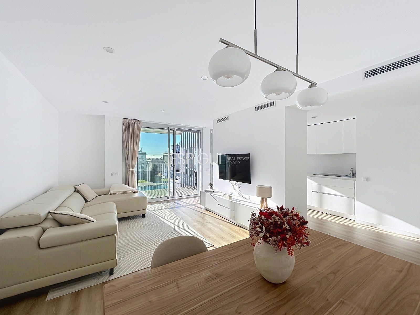 Sala d'estar de Pis en venda en El Masnou amb Aire condicionat, Calefacció i Parquet