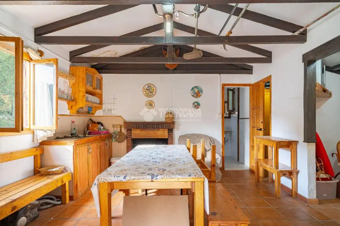 Country house with garden for sale in Vélez de Benaudalla