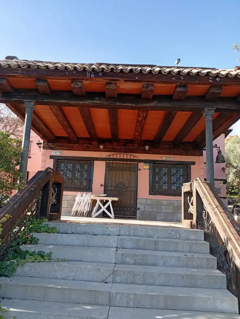 Vista exterior de Casa o xalet en venda en Castellón de la Plana / Castelló de la Plana amb Jardí privat, Terrassa i Traster
