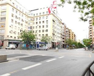 Vista exterior de Dúplex en venda en  Granada Capital amb Aire condicionat i Terrassa