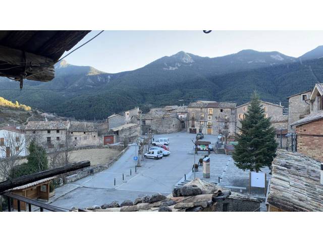 Casa adosada en Venta en Collet  en Josa i Tuixén