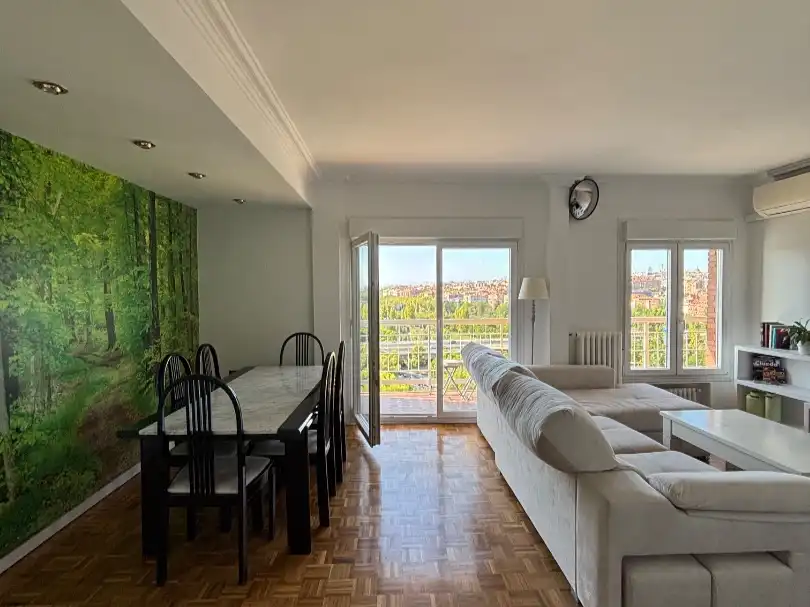 Esszimmer von Wohnung zur untervermieten in Madrid mit Klimaanlage, Heizung und Parkett