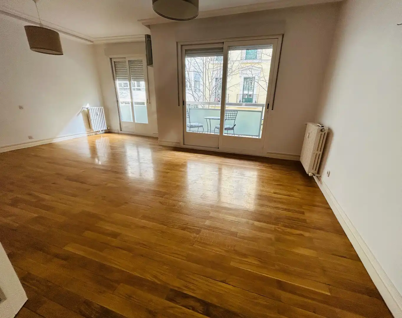 Vista exterior de Piso de alquiler en Madrid con Aire acondicionado, Calefacción y Parquet