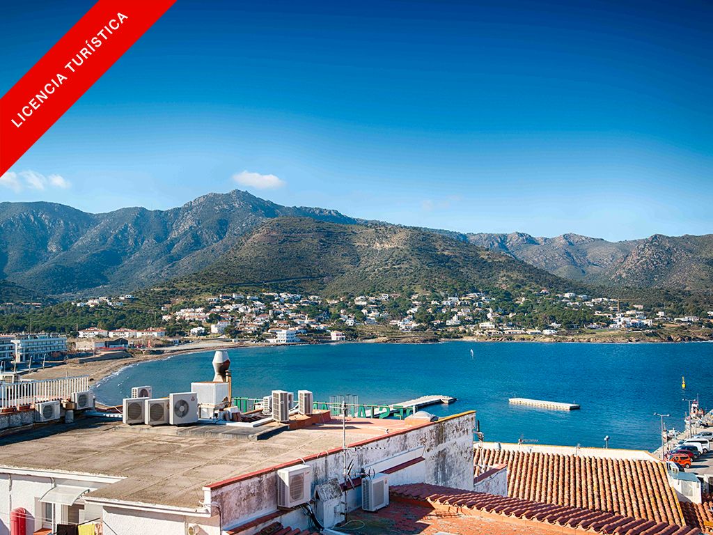 Exterior view of Single-family semi-detached for sale in El Port de la Selva  with Air Conditioner, Heating and Terrace