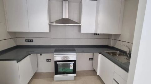 Foto 2 de Piso de alquiler en Carrer Favara, 2, Catarroja, Valencia