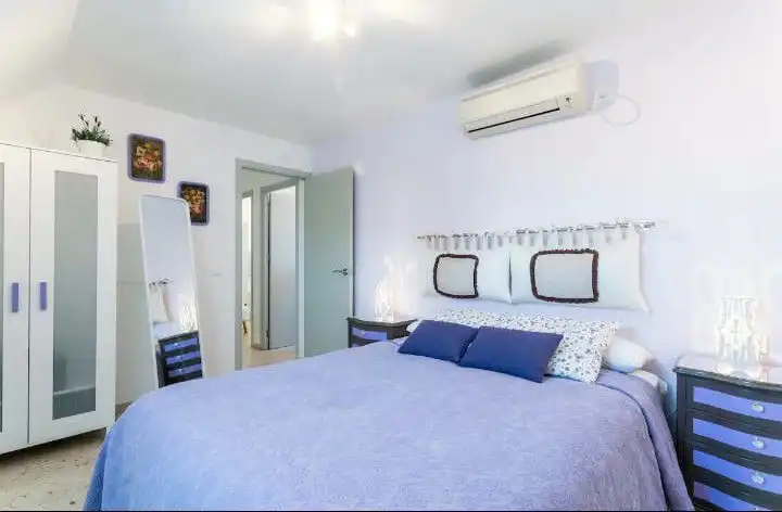 Habitación de Ático en venta en Sevilla con Aire acondicionado y Calefacción