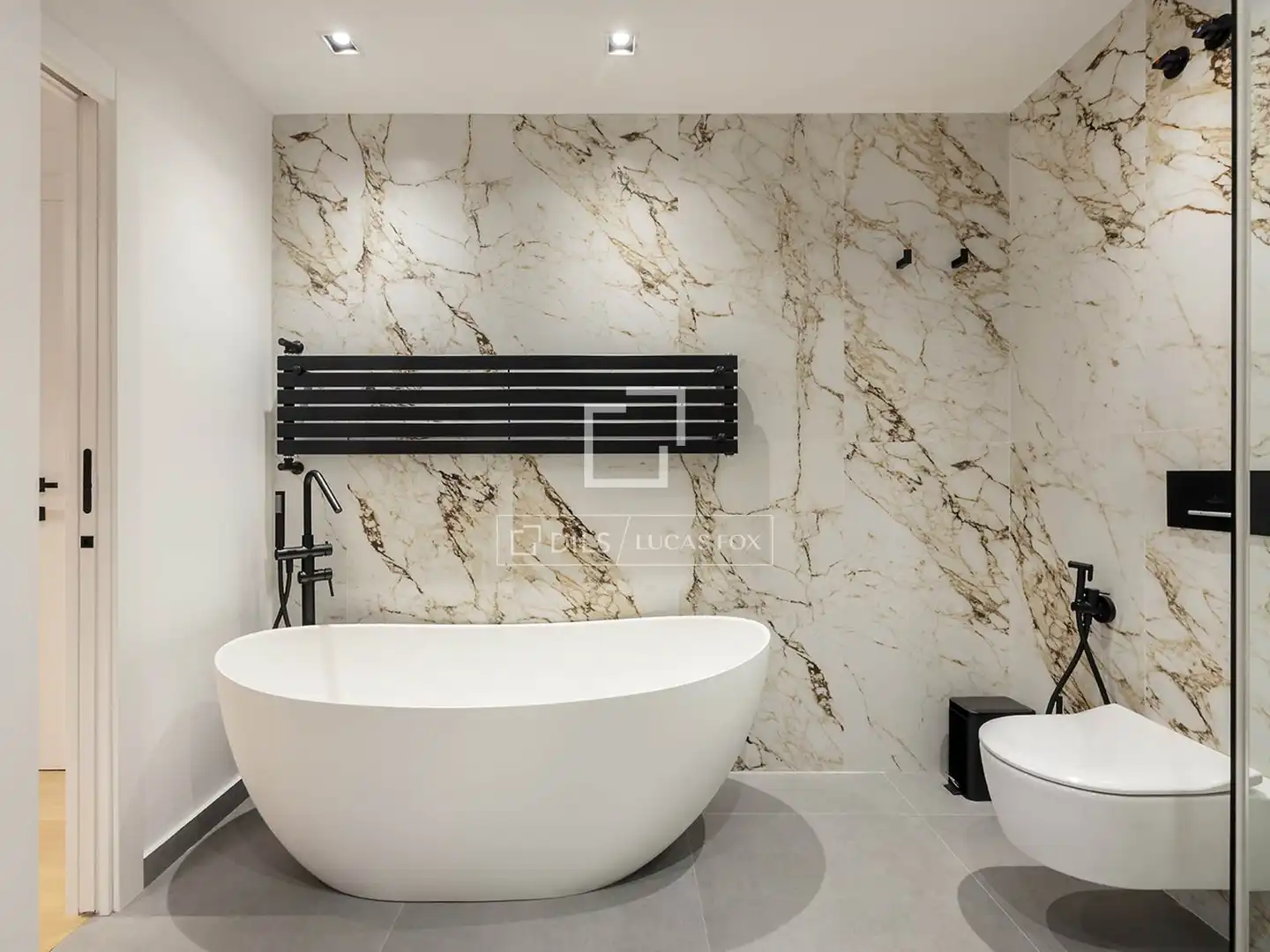 Bathroom of Flat for rent in Barcelona  with Air Conditioner, Heating and Parquet flooring