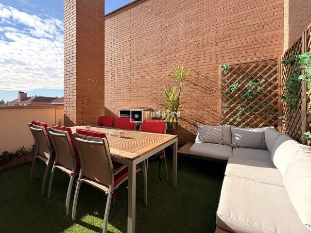Dúplex en Venta en PAU de Carabanchel