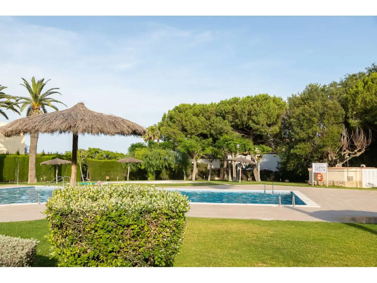 Swimming pool of Flat for sale in Cambrils  with Air Conditioner, Terrace and Furnished