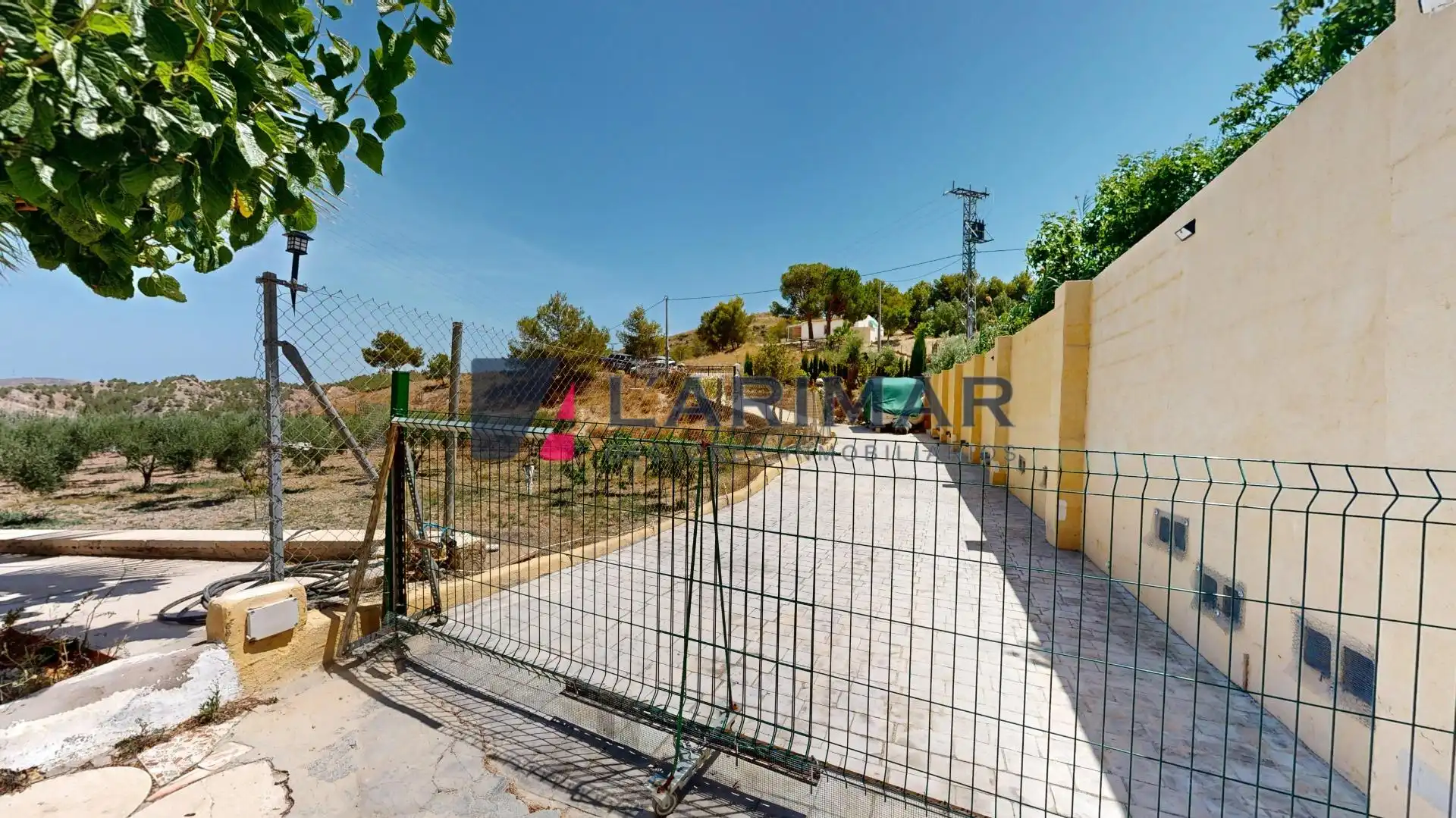 Vista exterior de Casa o xalet en venda en Aspe amb Aire condicionat, Calefacció i Jardí privat