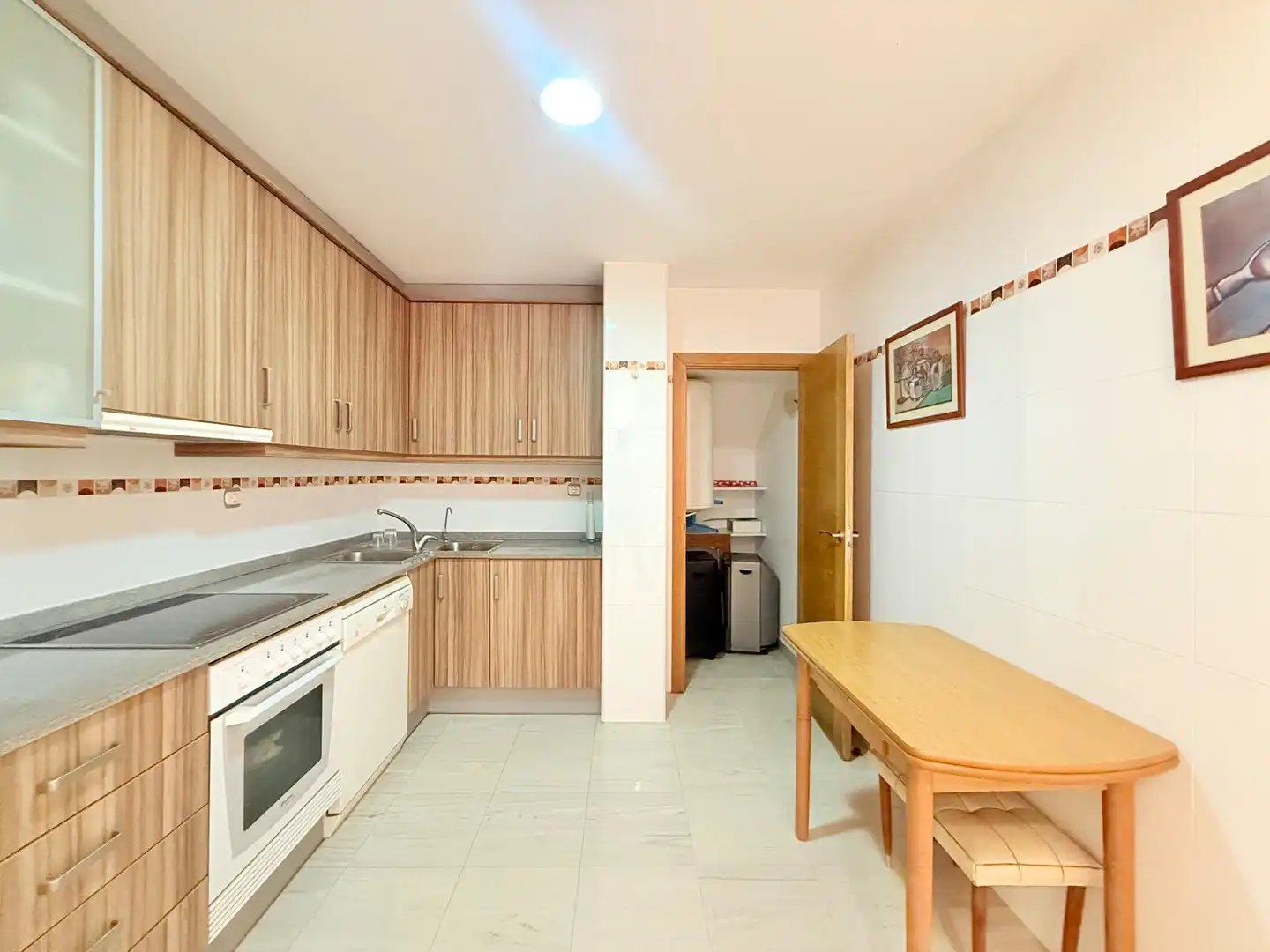Cuina de Planta baixa en venda en Sant Jaume d'Enveja amb Moblat