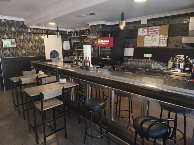 Local comercial en Alquiler en Angustias - Chana - Encina
