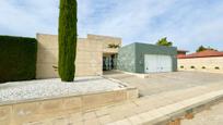 Vista exterior de Casa o xalet en venda en Cabanillas del Campo amb Aire condicionat, Calefacció i Terrassa