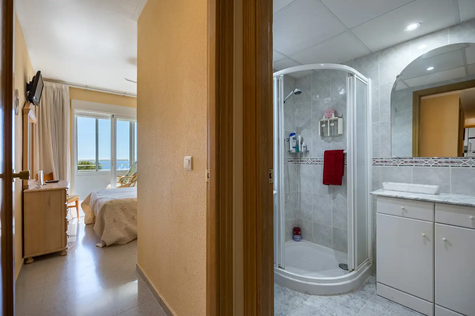 Flat with pool for sale in Playa de Poniente, imagen 26