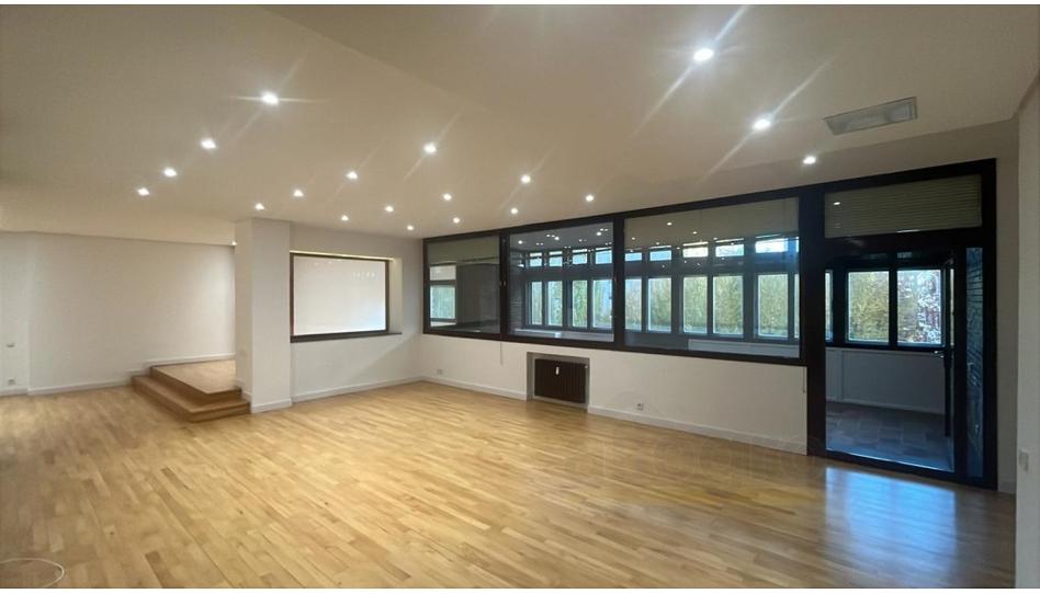 Photo 1 of Flat to rent in Avenida Brasil, Castillejos - Cuzco, Madrid