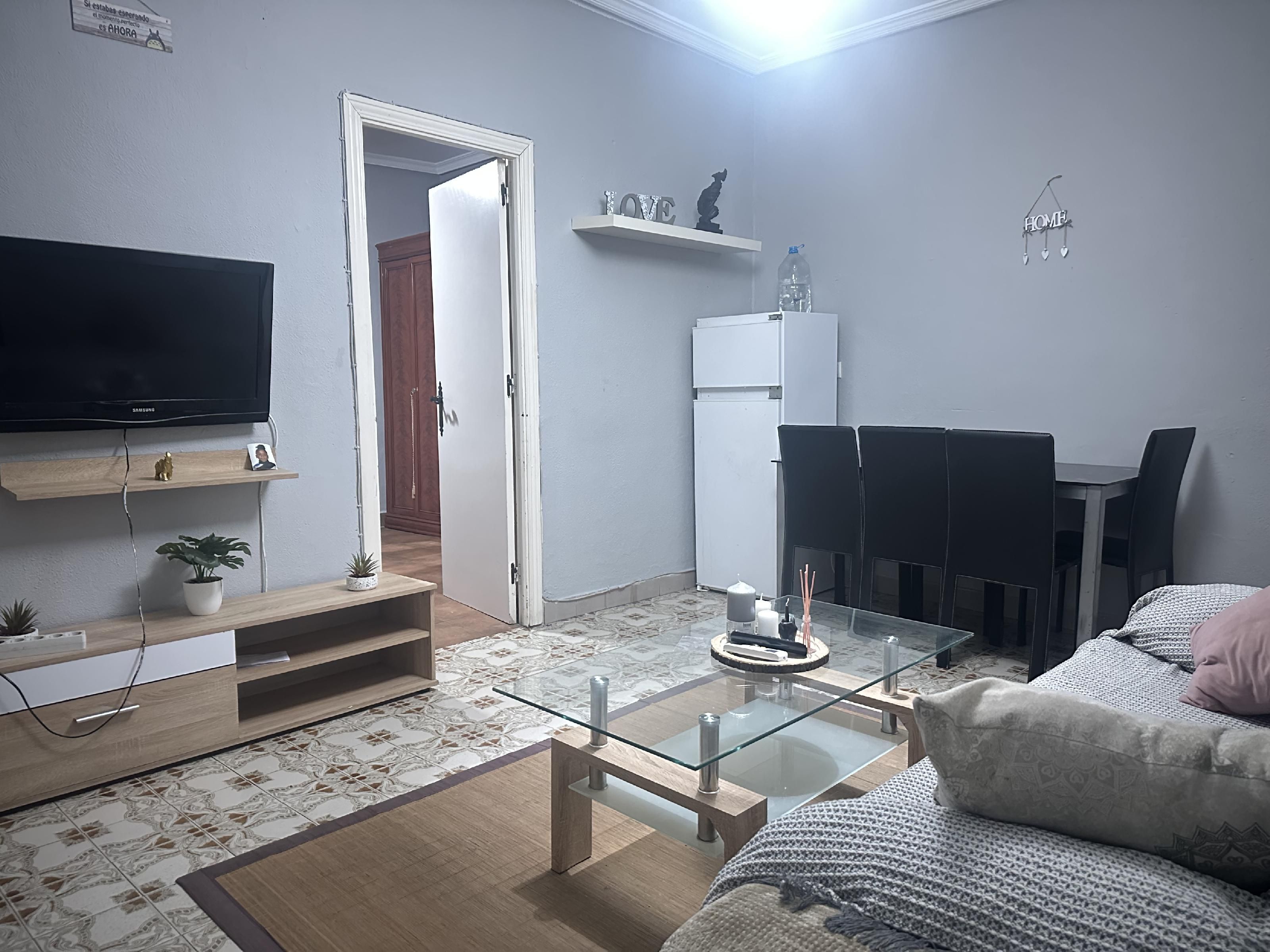 Living room of Single-family semi-detached for sale in Cáceres Capital  with Air Conditioner and Heating
